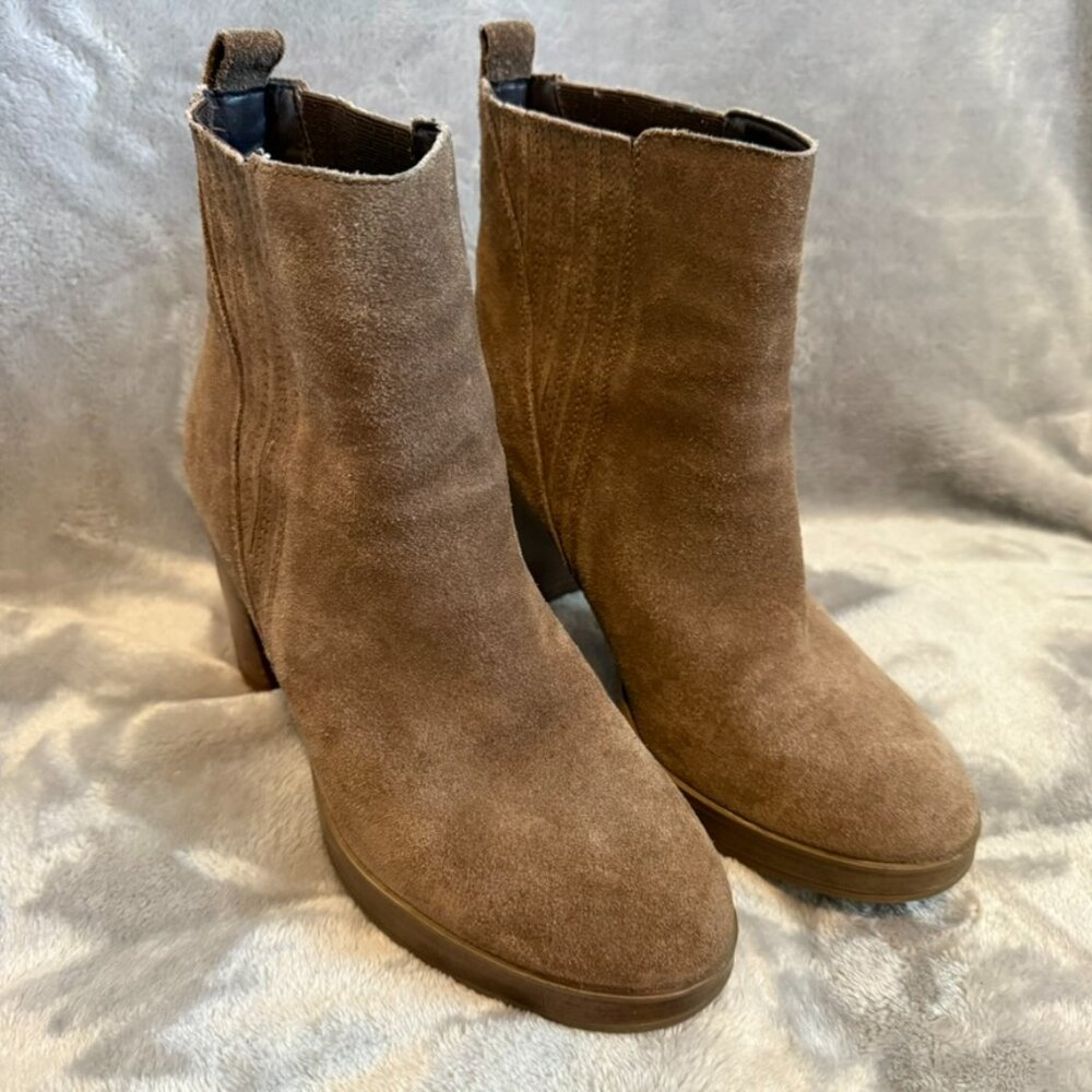 ALDO Light Brown Suede Chunky Stacked Heel Booties Size 9 Pull On Ankle Boots